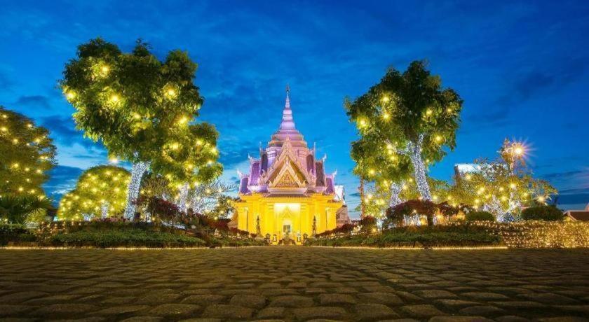 The Impress Khonkaen Hotel Khon Kaen Exterior foto